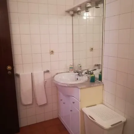 Casa Da Malta- So Familias Apartment *